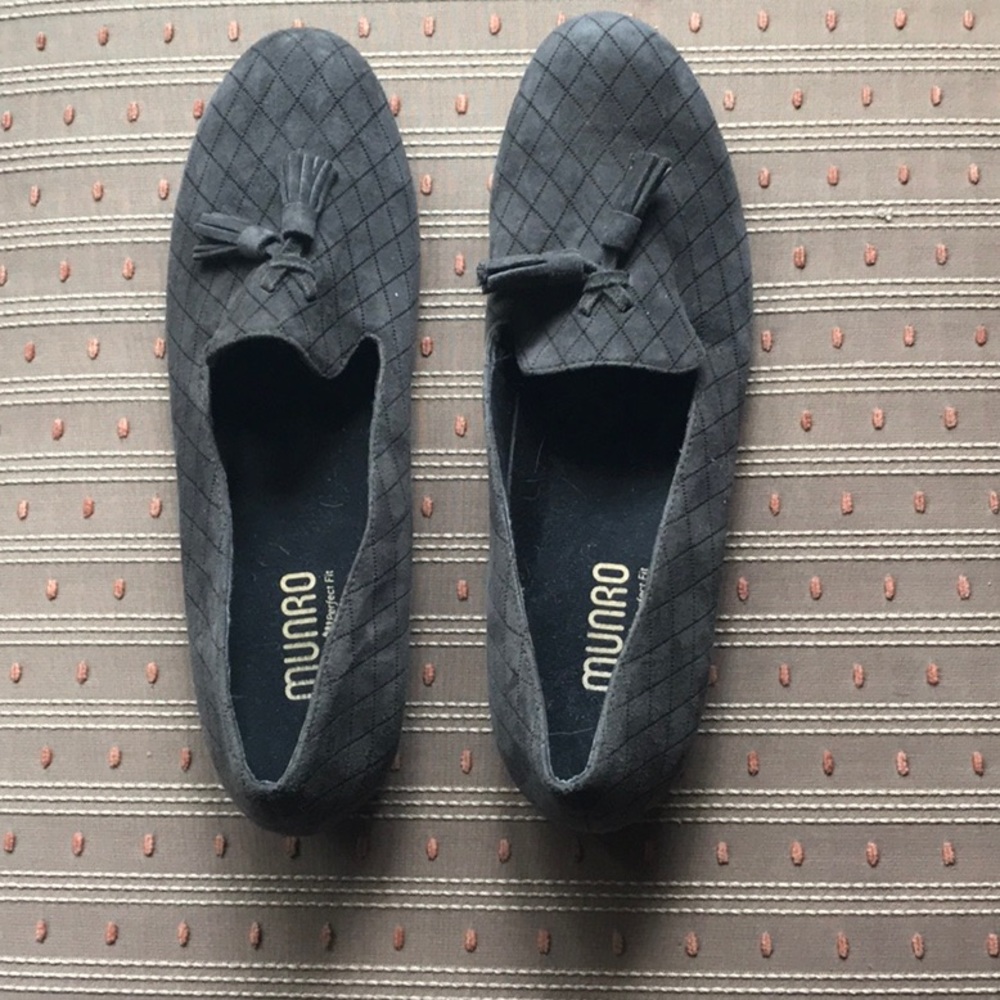 MUNRO SHOES, SIZE 10SS